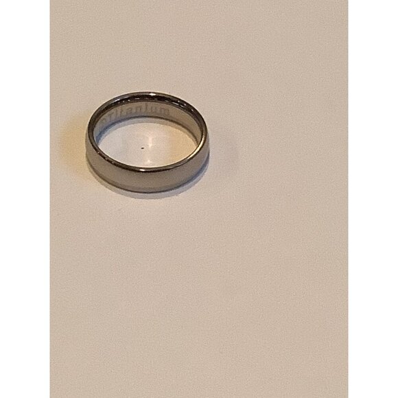 6mm Men’s Comfort Fit Titanium Ring Size 10 Sliver Tone - Picture 2 of 6